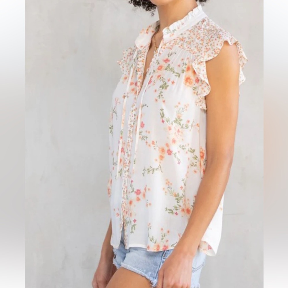 NWOT LOVESTITCH Ruffle Sleeveless Blouse - Picture 4 of 14